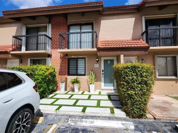 1921 SW 107th Ave, Unit 509, Miami, FL 33165