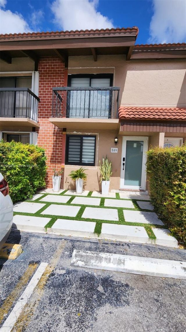 1921 SW 107th Ave, Unit 509, Miami, FL 33165 Photo