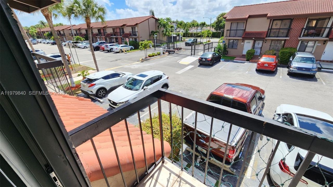 1921 SW 107th Ave, Unit 509, Miami, FL 33165 Photo