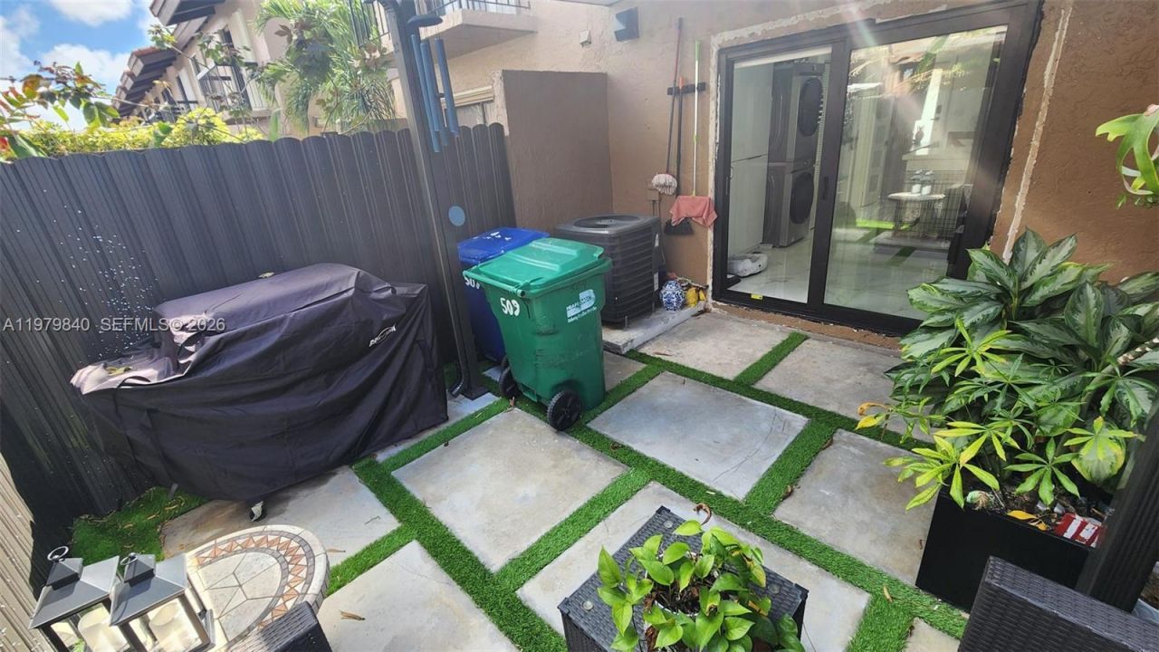 1921 SW 107th Ave, Unit 509, Miami, FL 33165 Photo