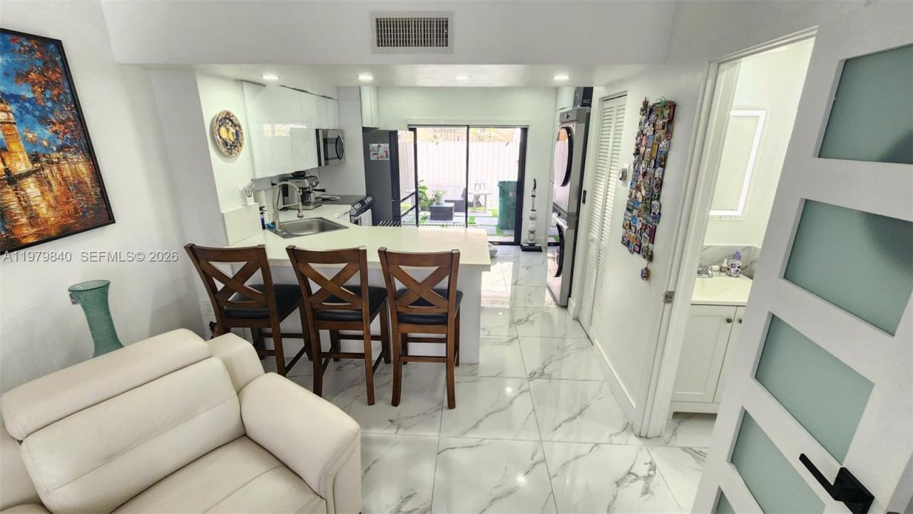 1921 SW 107th Ave, Unit 509, Miami, FL 33165 Photo