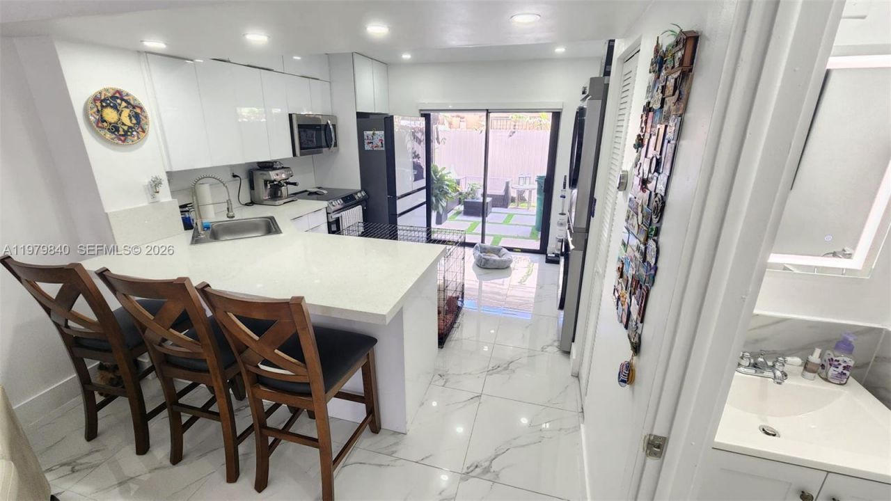 1921 SW 107th Ave, Unit 509, Miami, FL 33165 Photo