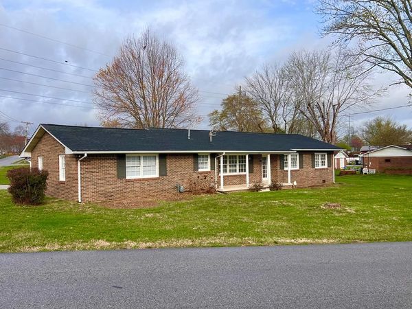 925 Southgate Drive, Cookeville, TN 38501