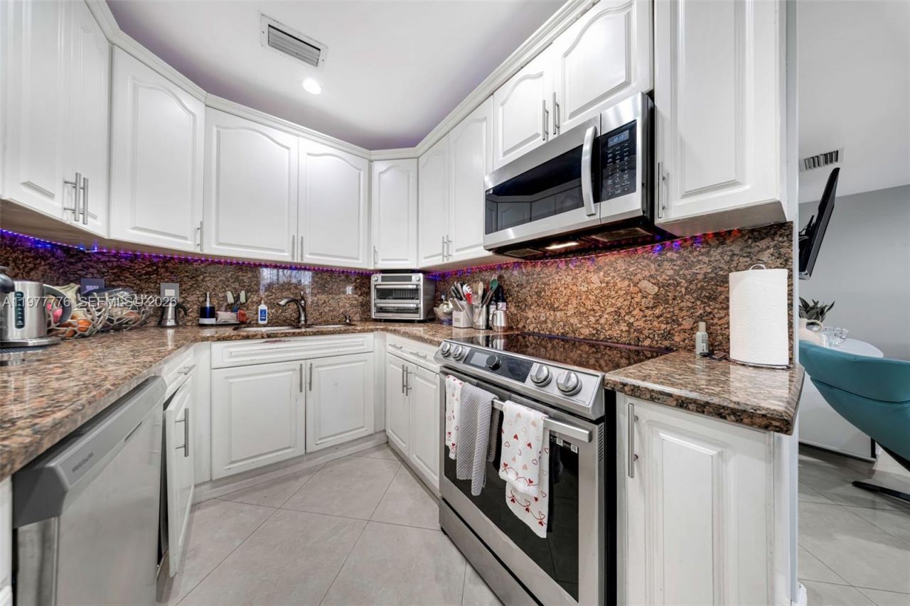 22105 SW 103rd Ave , Cutler Bay, FL 33190 Photo