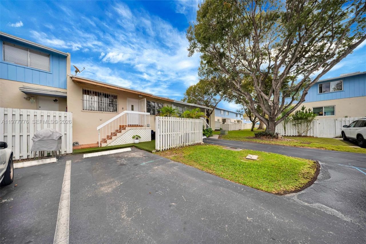 22105 SW 103rd Ave , Cutler Bay, FL 33190 Photo