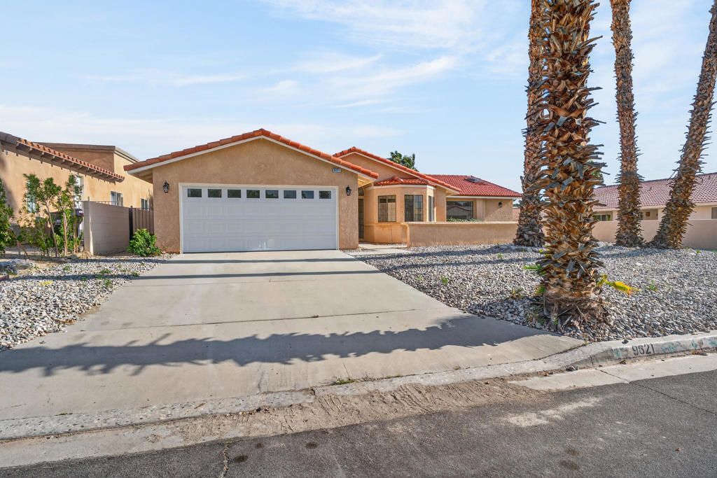 9621 Siwanoy Drive, Desert Hot Springs, CA 92240 Main Photo