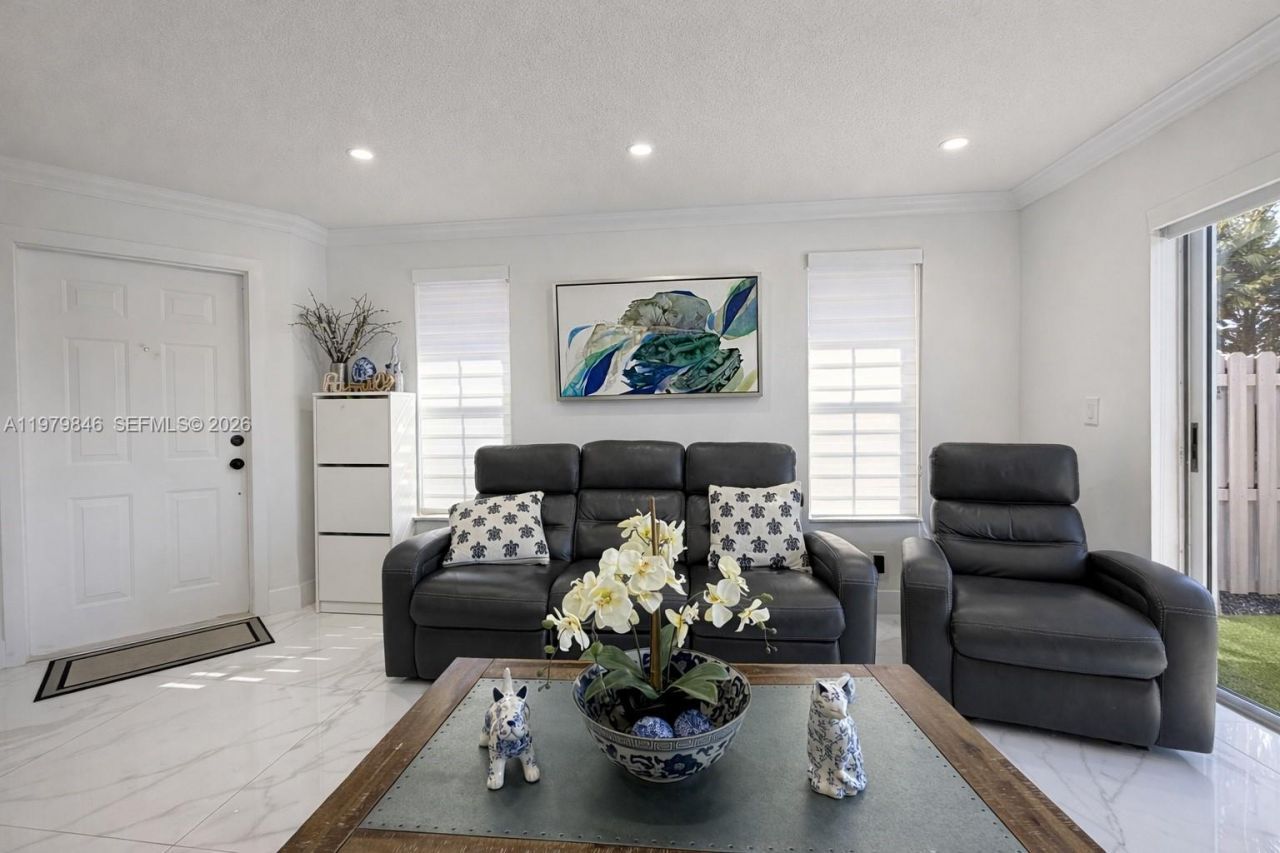 4760 SW 163rd Pl , Miami, FL 33185 Photo