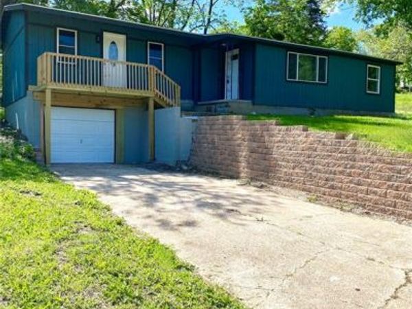 208 E High Street, Steelville, MO 65565