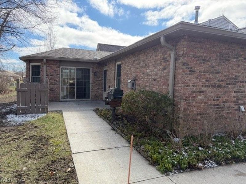 2827 Shakespeare Lane , Avon, OH 44011 Photo 1