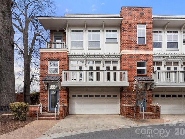 915 Gracie Way , Charlotte, NC 28204