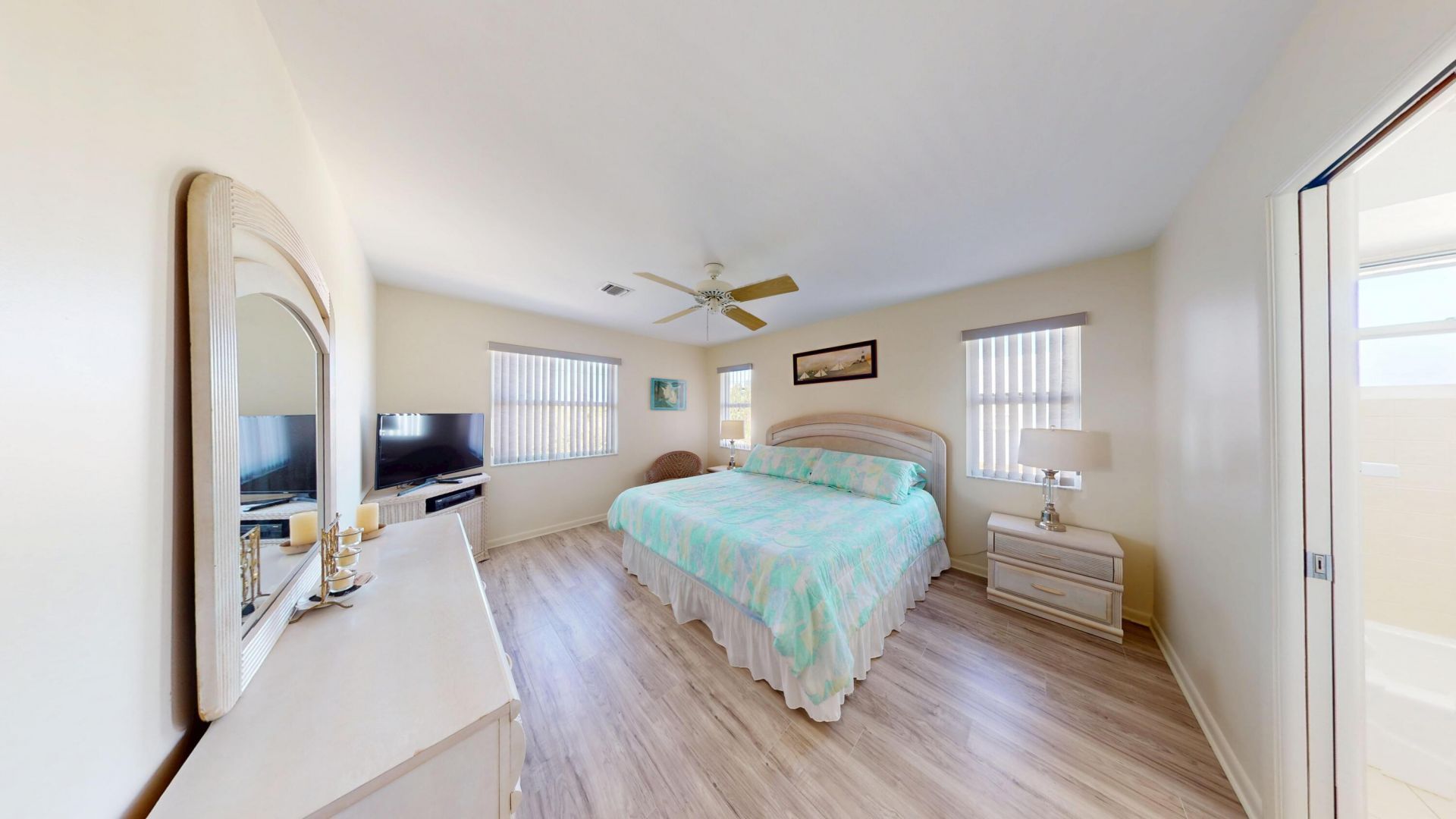 28452 Yucatan Lane, Little Torch Key, FL 33042 Photo