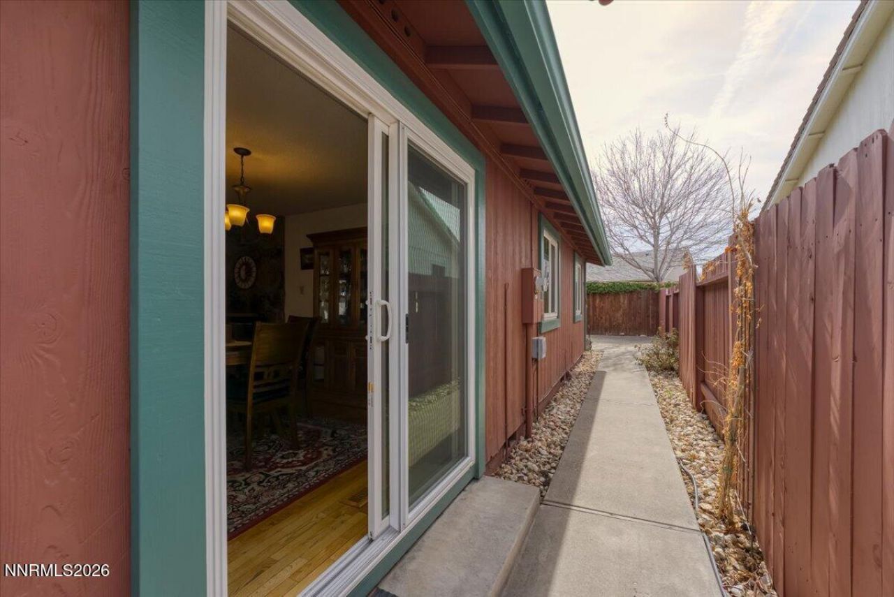 729 Palmwood Drive, Sparks, NV 89434 Photo