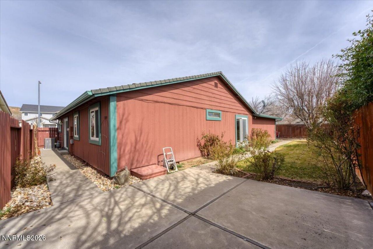 729 Palmwood Drive, Sparks, NV 89434 Photo