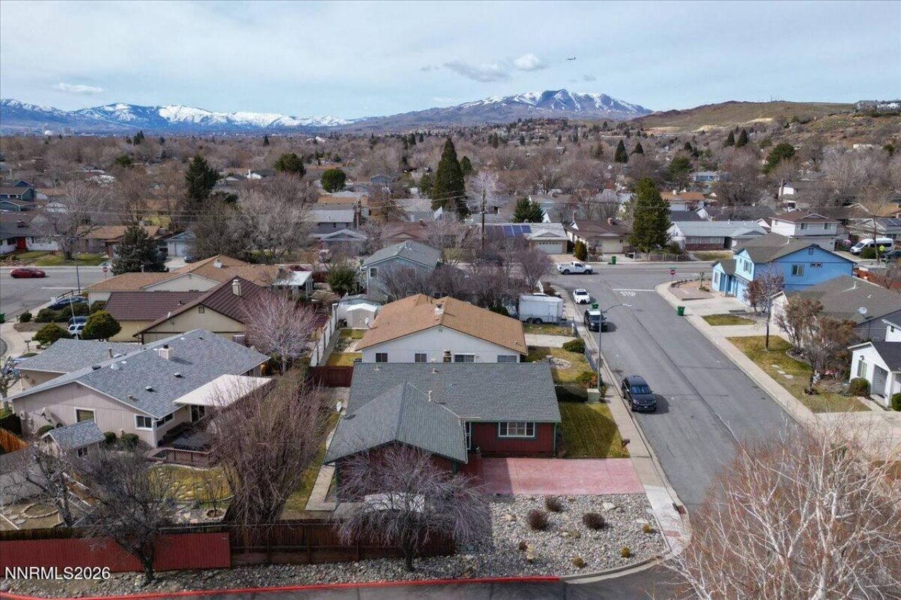 729 Palmwood Drive, Sparks, NV 89434 Photo
