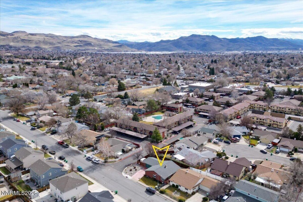 729 Palmwood Drive, Sparks, NV 89434 Photo