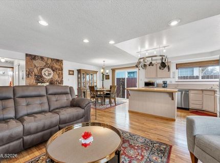 729 Palmwood Drive, Sparks, NV 89434 Photo