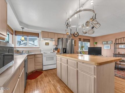 729 Palmwood Drive, Sparks, NV 89434 Photo