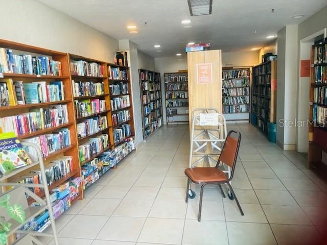 1703 Club Circle , Lakeshore, FL 33854 Photo