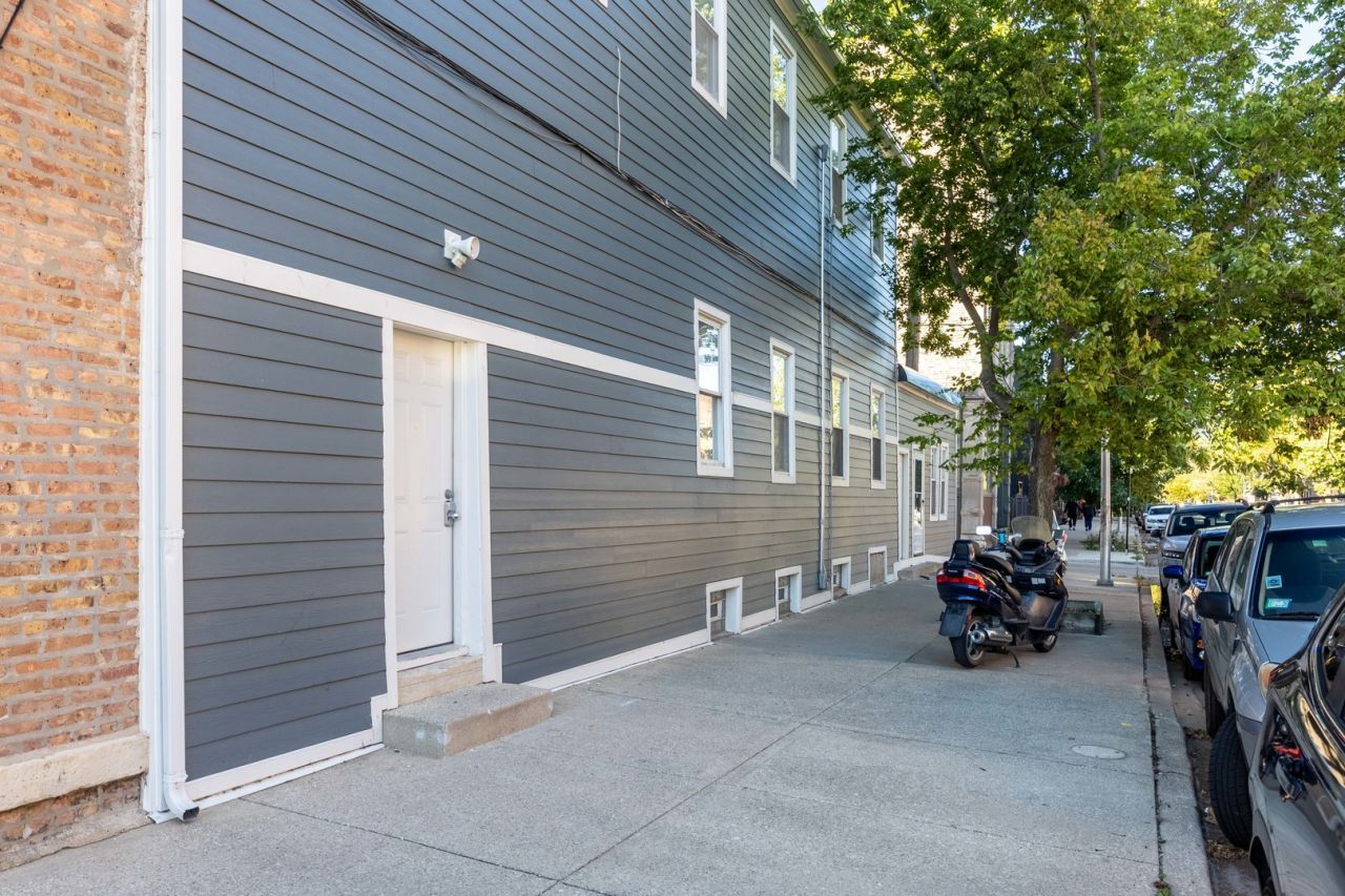 1900 S Throop Street , Unit 6, Chicago, IL 60608 Main Photo