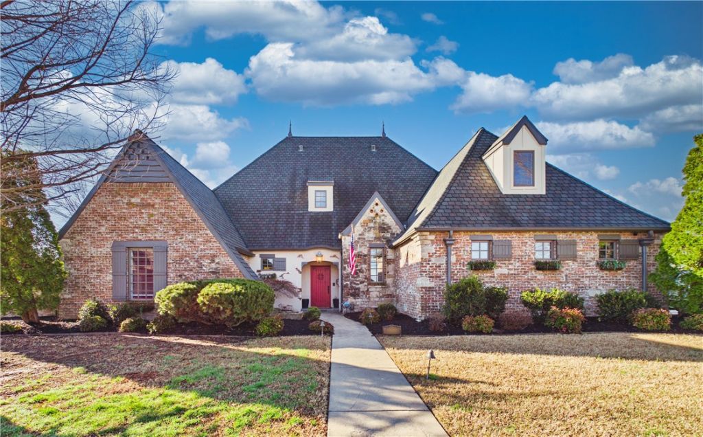 3603 SW Champagne Avenue, Bentonville, AR 72712 Main Photo