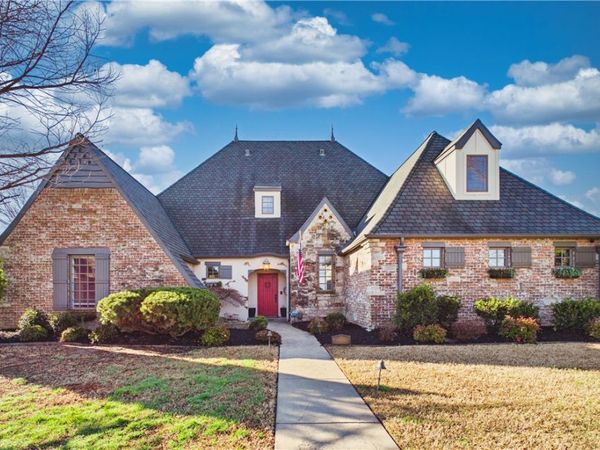 3603 SW Champagne Avenue, Bentonville, AR 72712