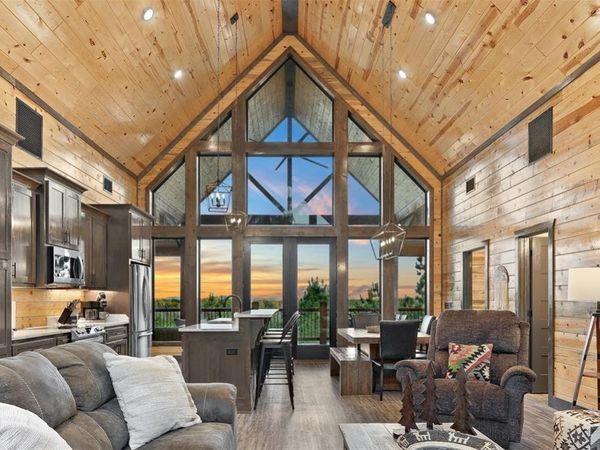 184 SE Palo Verde Trail, Broken Bow, OK 74728