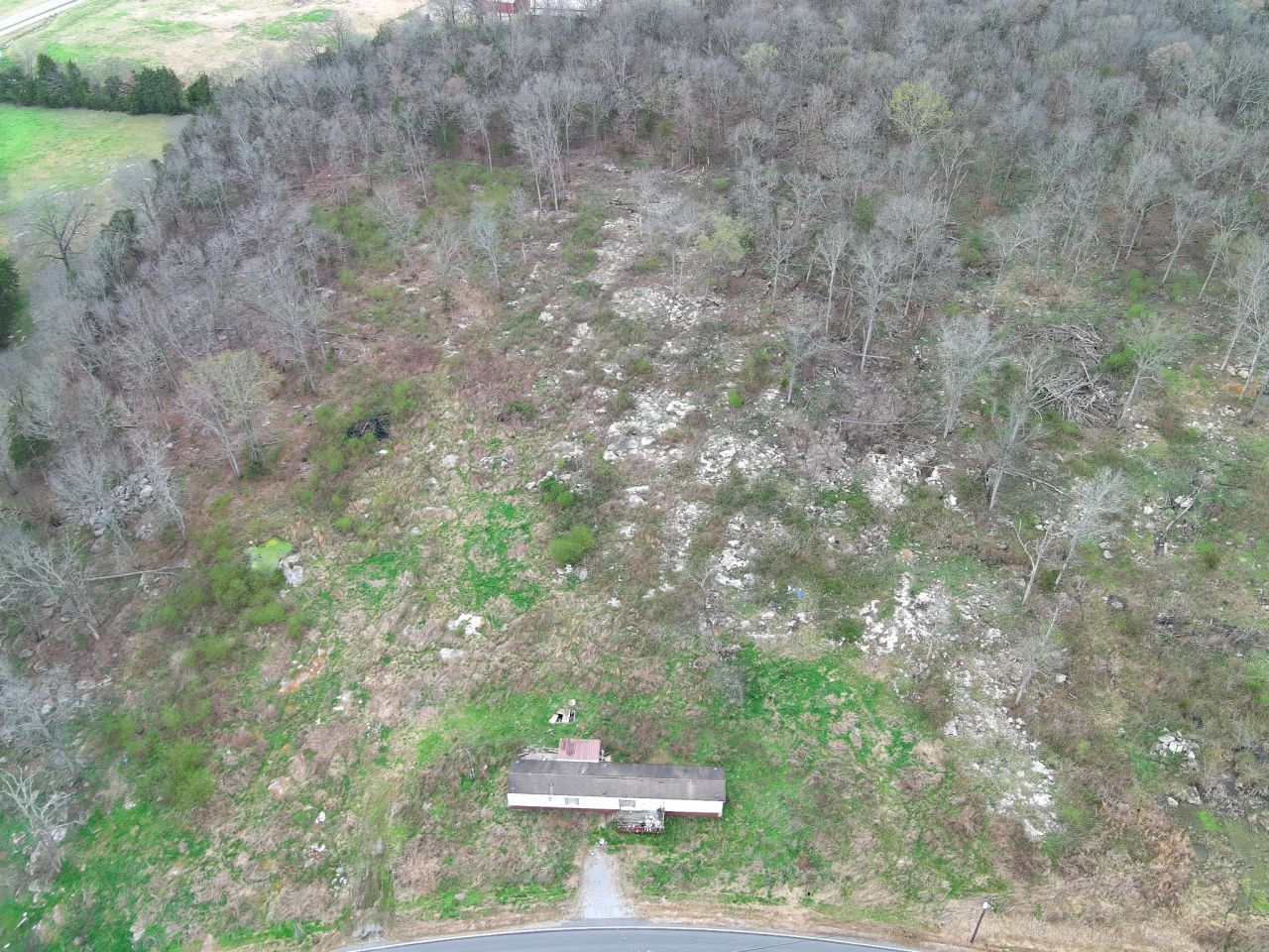 718 Gant Rd, Shelbyville, TN 37160 Main Photo