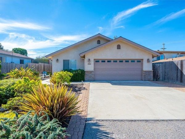 960 Las Tunas, Morro Bay, CA 93442
