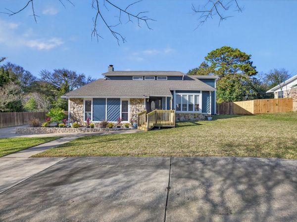 33 Birch Avenue, Shalimar, FL 32579