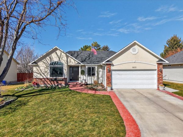 1655 Bench Rd, Pocatello, ID 83201