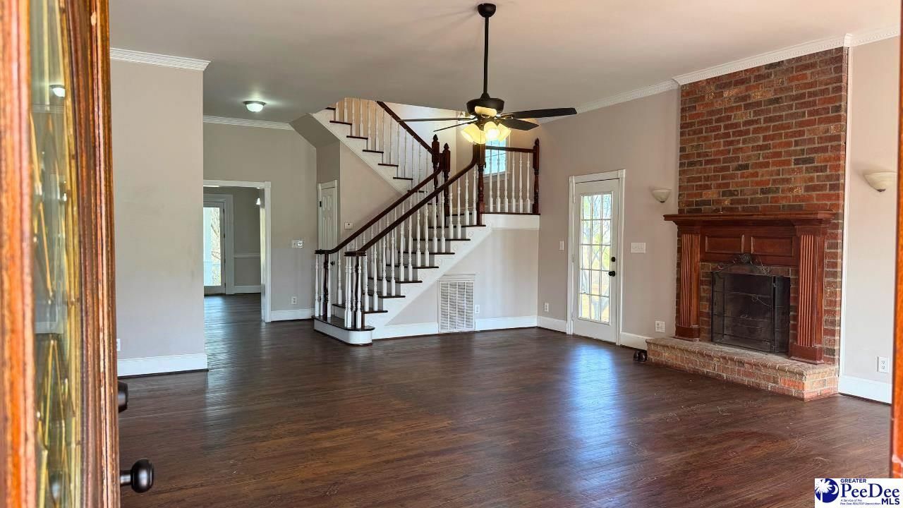 964 Celtic Ln. Photo 4