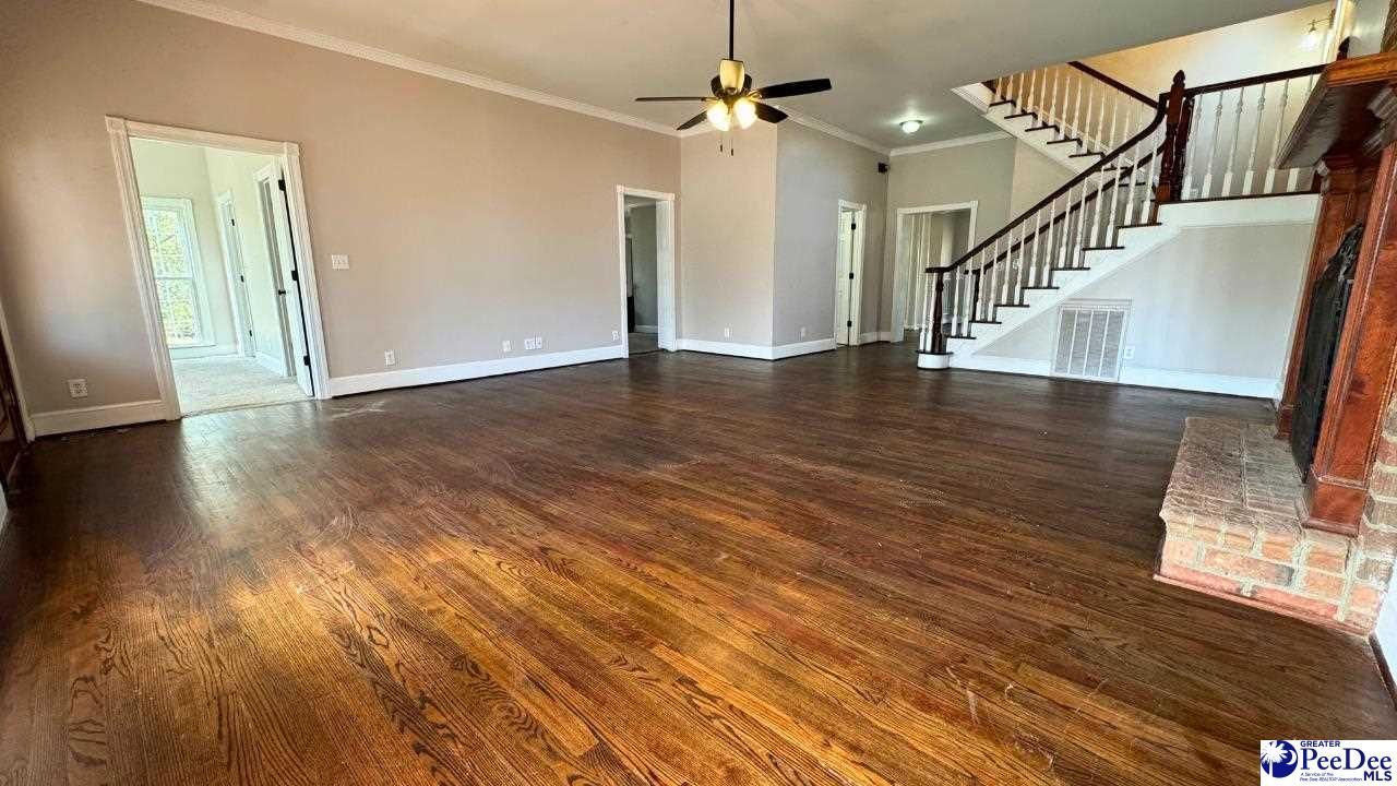 964 Celtic Ln. Photo 5