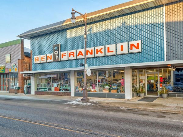 239 S Cedar Street, Manistique, MI 49854