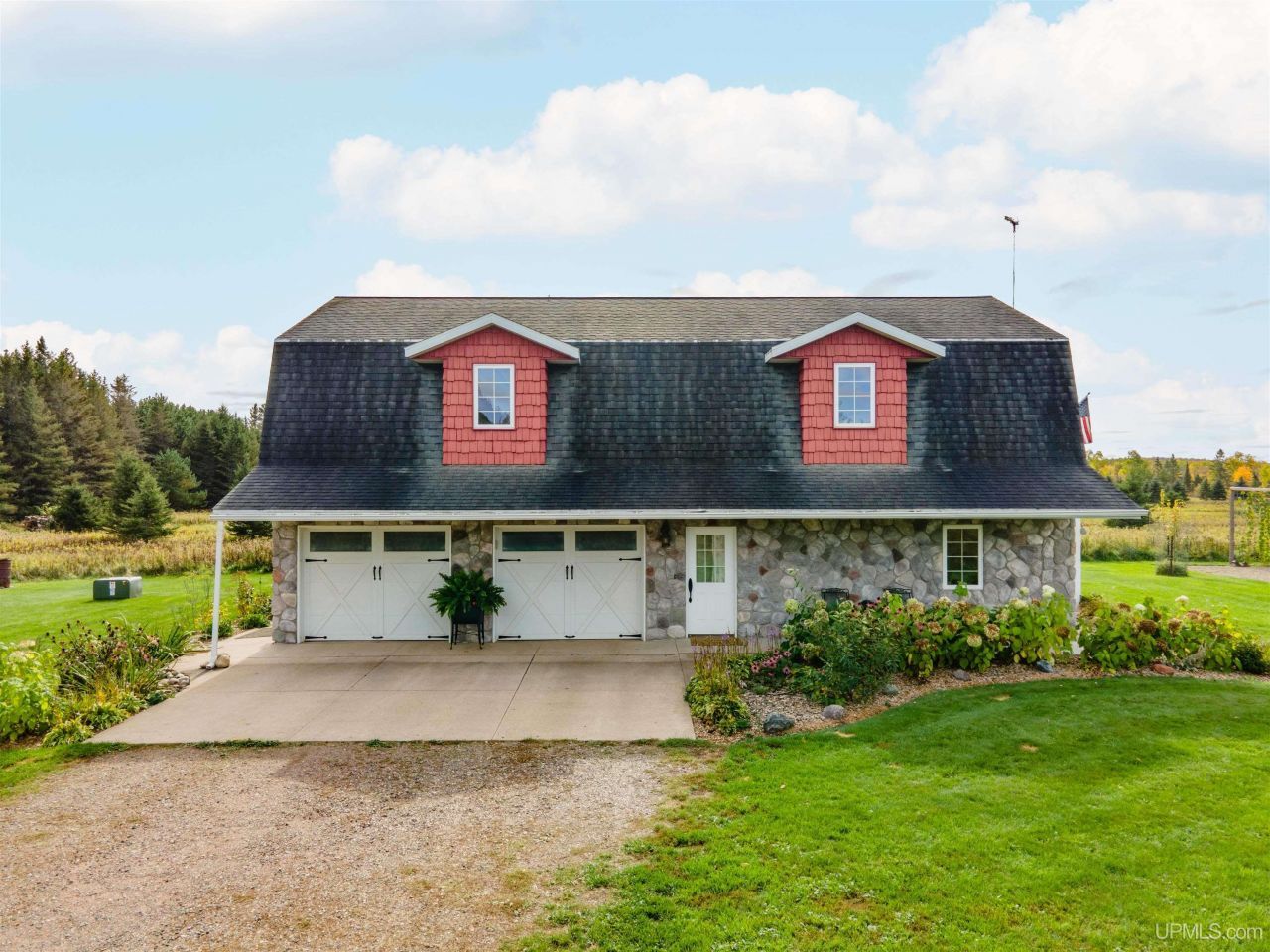 120 W Maggie Lane, Mastodon Twp, MI 49920 Main Photo