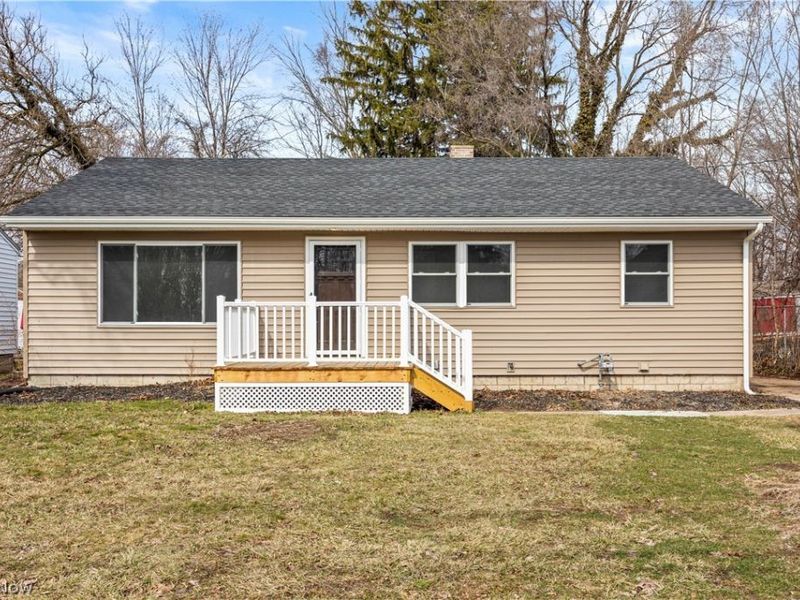 975 N Ridge Road E, Lorain, OH 44055 Photo 1