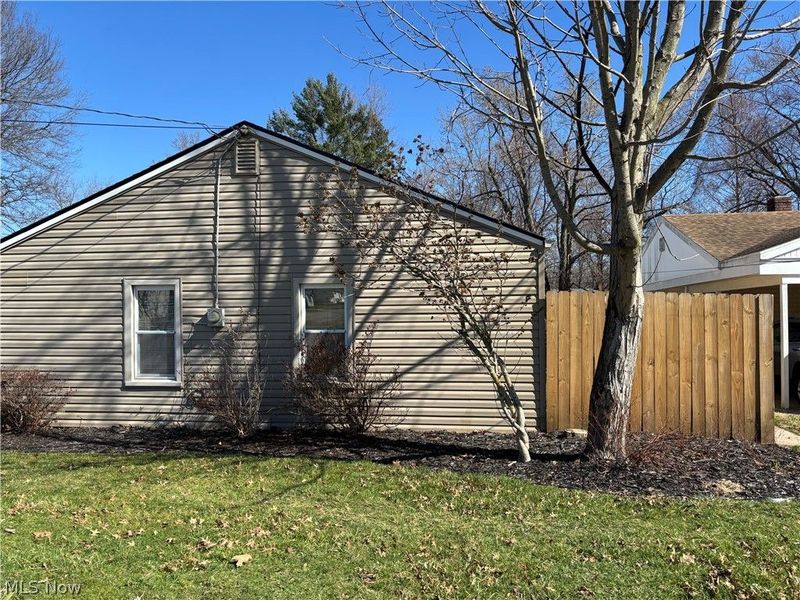 2407 Nesmith Lake Boulevard , Akron, OH 44314 Photo 5