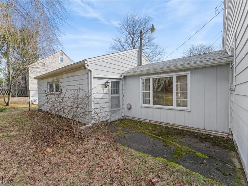 3411 Sweitzer Street NW, Uniontown, OH 44685 Photo 4