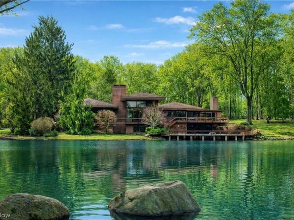 3323 Bremerton Road , Pepper Pike, OH 44124