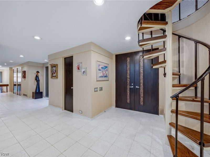 3323 Bremerton Road , Pepper Pike, OH 44124 Photo 2