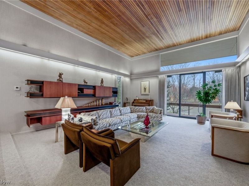 3323 Bremerton Road , Pepper Pike, OH 44124 Photo 4