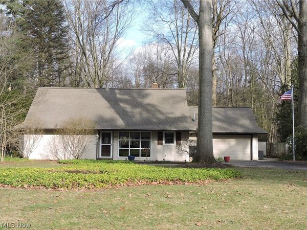 293 Beechwood Drive , Northfield, OH 44067