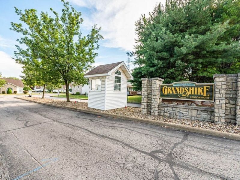 601 E Western Reserve Road , Unit 1903, Poland, OH 44514 Photo 43