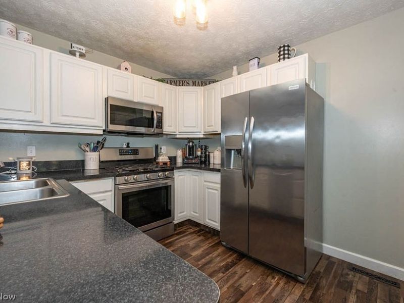 601 E Western Reserve Road , Unit 1903, Poland, OH 44514 Photo 9