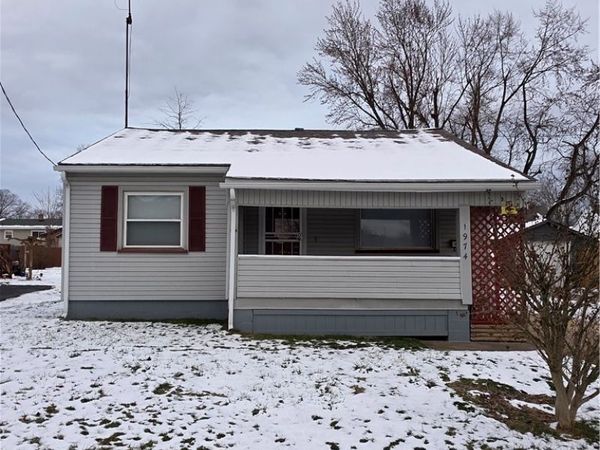 1974 Larchmont Avenue NE, Warren, OH 44483