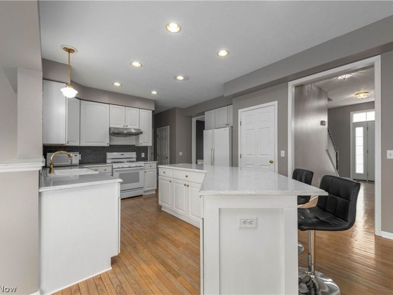 4512 Belmont Drive , Avon, OH 44011 Photo 10