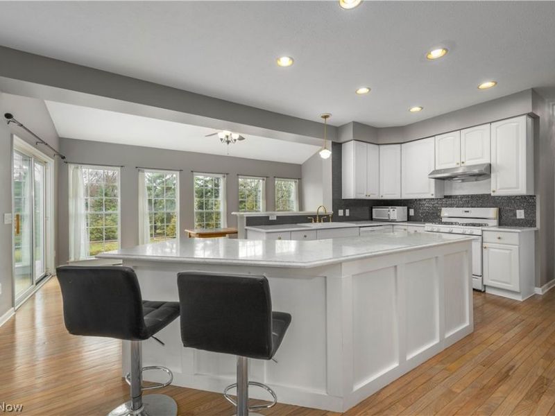 4512 Belmont Drive , Avon, OH 44011 Photo 8