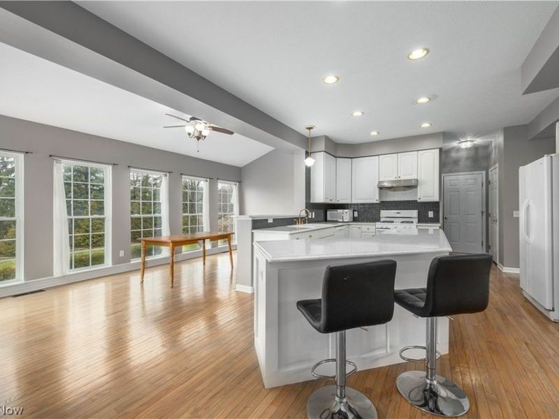 4512 Belmont Drive , Avon, OH 44011 Photo 9