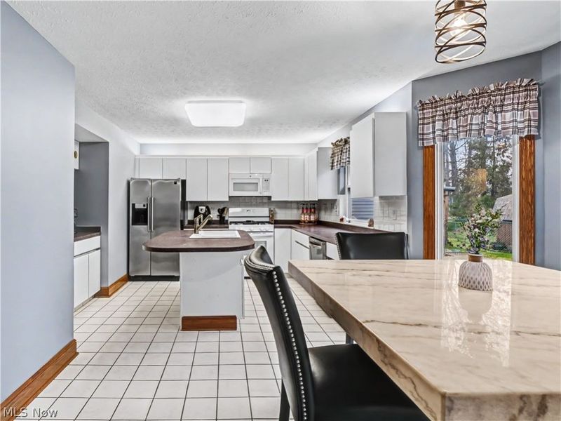 39315 King Edward Court , Willoughby, OH 44094 Photo 16