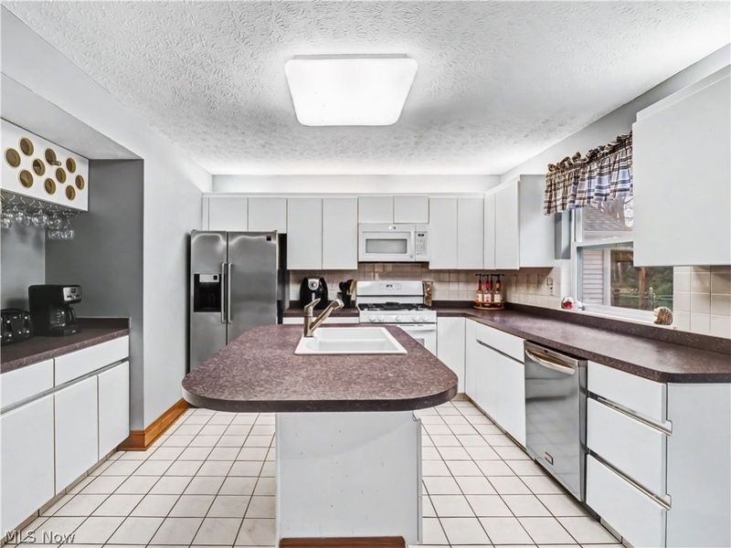 39315 King Edward Court , Willoughby, OH 44094 Photo 20