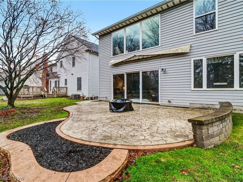 39315 King Edward Court , Willoughby, OH 44094 Photo 5